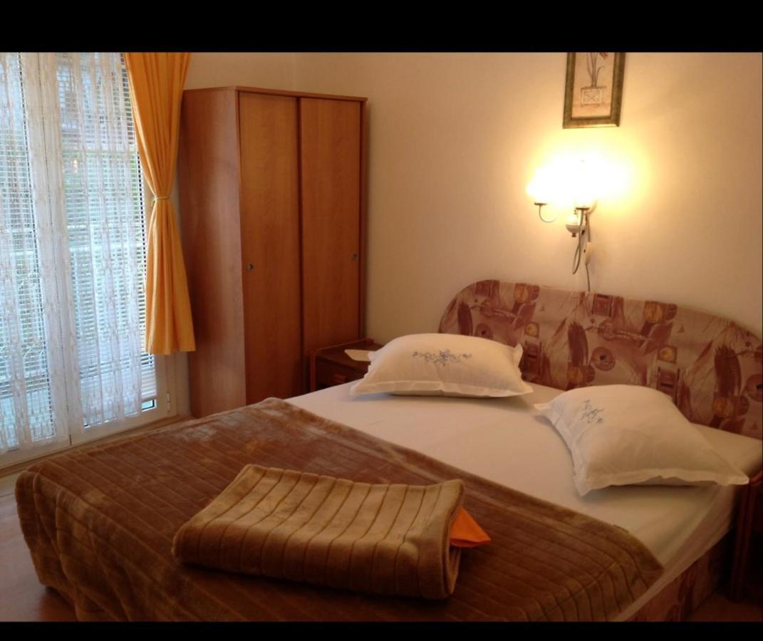 Apartments Villa Antony 2 Дрвеник Экстерьер фото