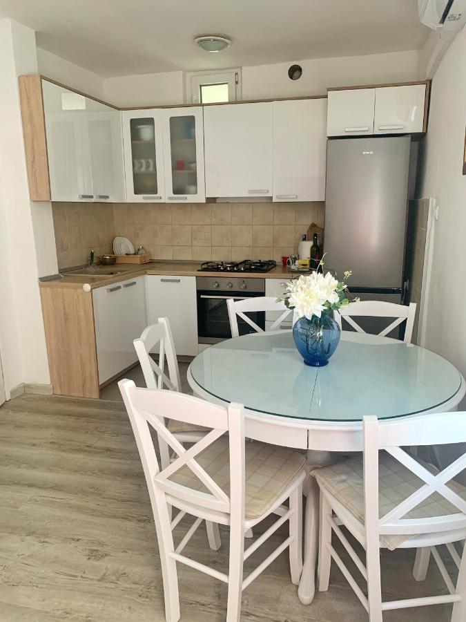 Apartments Villa Antony 2 Дрвеник Экстерьер фото